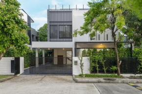 Modern villa with pool close to the beach - LP #97